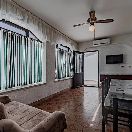 Family-friendly With Swimming Pool Zavalatica, Korcula - 183 *