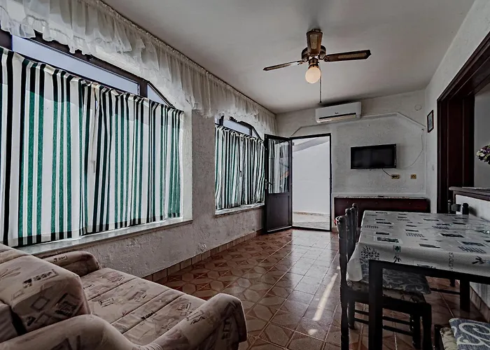 Family-friendly With Swimming Pool Zavalatica, Korcula - 183 *