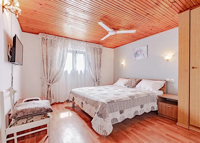 Διαμέρισμα Family-friendly With Swimming Pool Zavalatica, Korcula - 183 Zavalatica