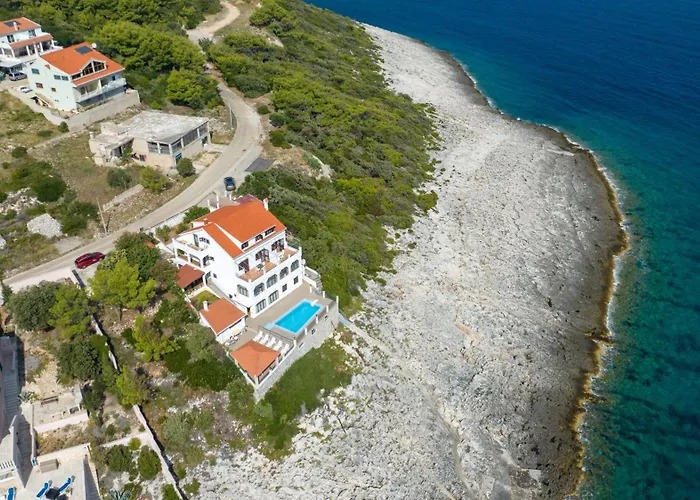 Family-friendly With Swimming Pool Zavalatica, Korcula - 183 Zavalatica