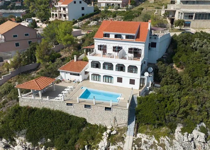 Family-friendly With Swimming Pool Zavalatica, Korcula - 183